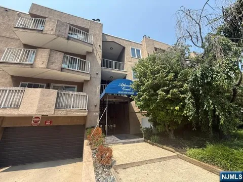 105 State Street 3E