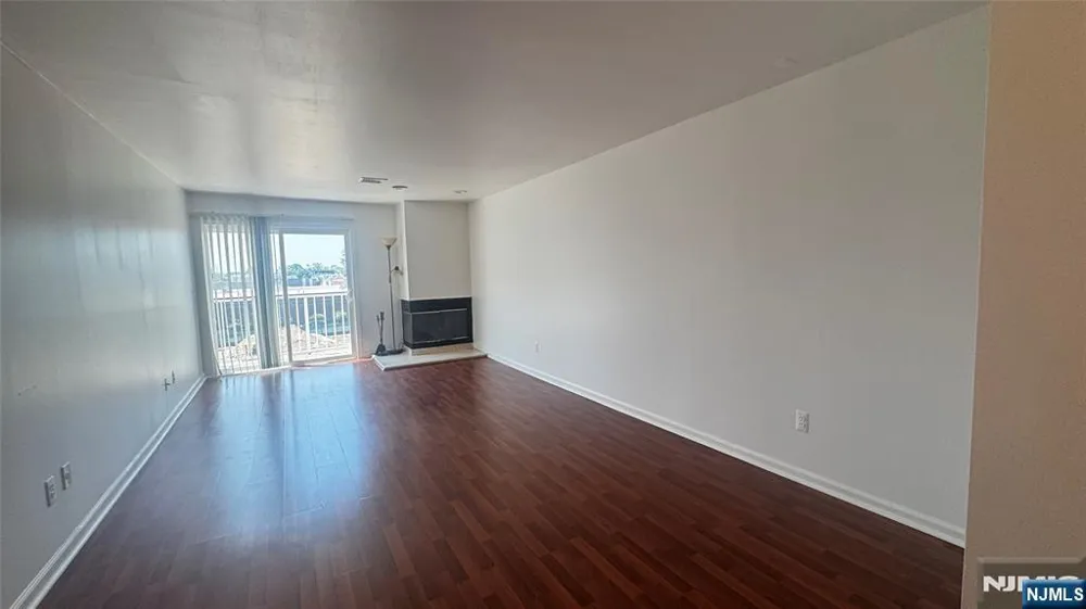 105 State Street 3E Hackensack, NJ 07601