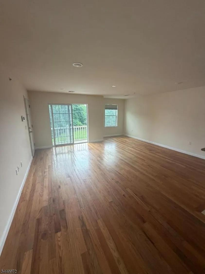 182 Wainwright St Newark City, NJ 07112