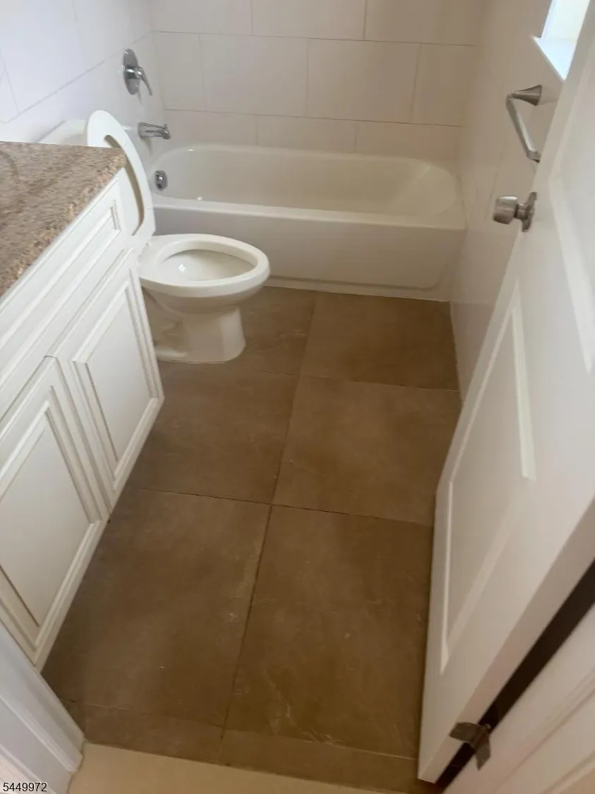182 Wainwright St Newark City, NJ 07112