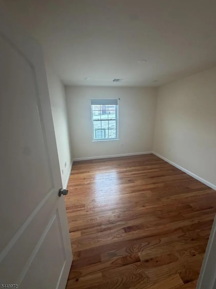 182 Wainwright St Newark City, NJ 07112