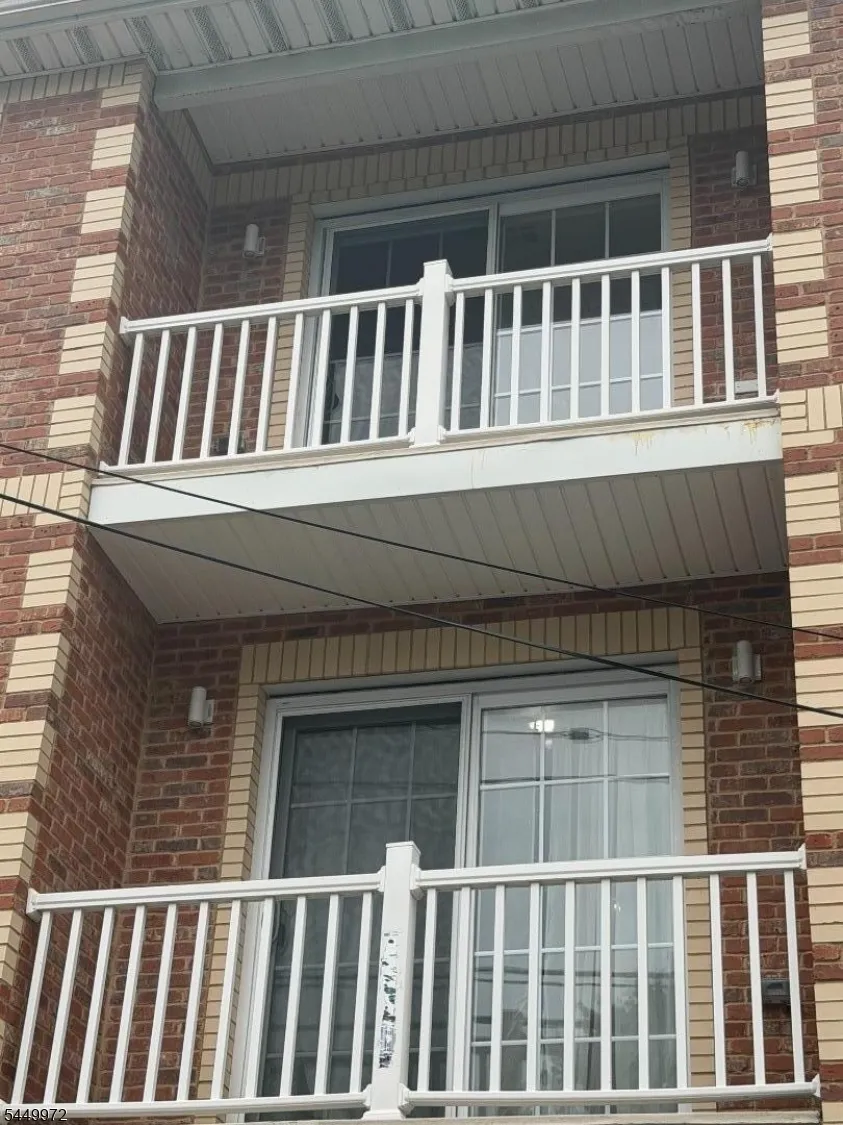 182 Wainwright St Newark City, NJ 07112