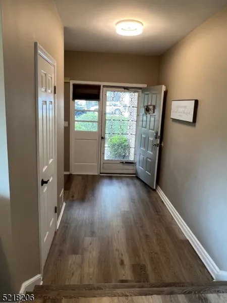 206 Patriots Rd Parsippany-Troy Hills, NJ 07950