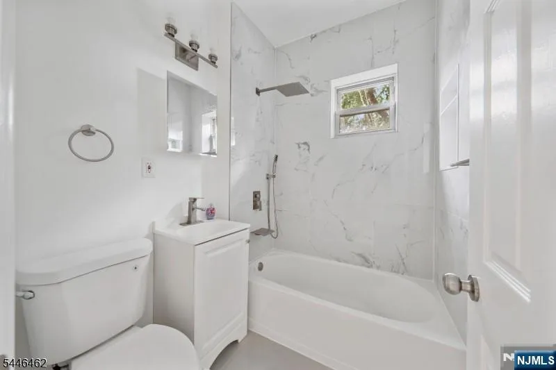 59 Henry Street B3 Passaic, NJ 07055