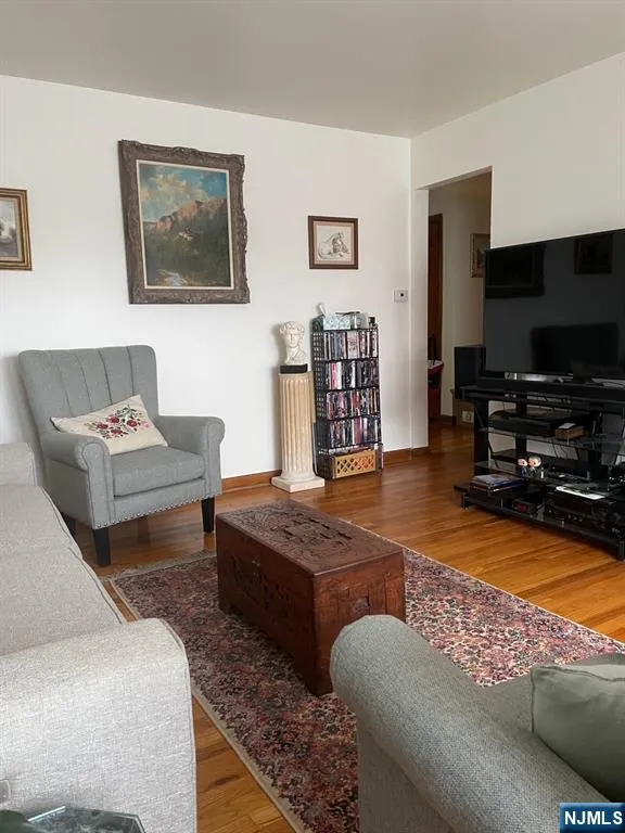 128 Joanne Terrace Garfield, NJ 07026