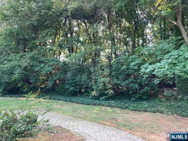 128 Joanne Terrace Garfield, NJ 07026