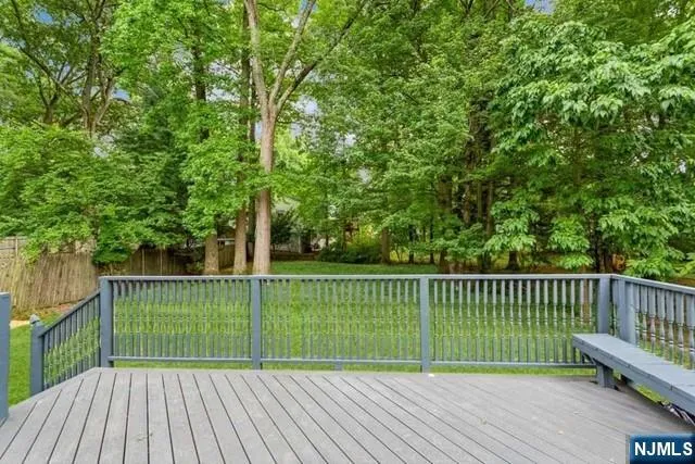 62 Buff Road Tenafly, NJ 07670