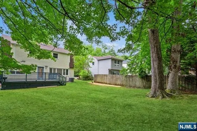 62 Buff Road Tenafly, NJ 07670