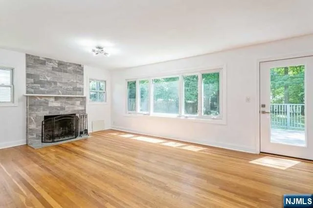 62 Buff Road Tenafly, NJ 07670