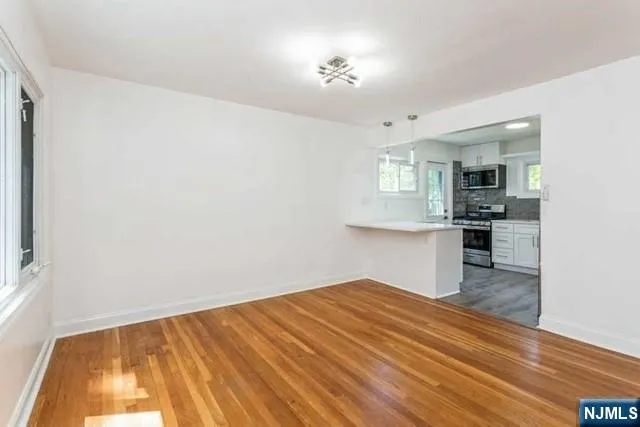 62 Buff Road Tenafly, NJ 07670