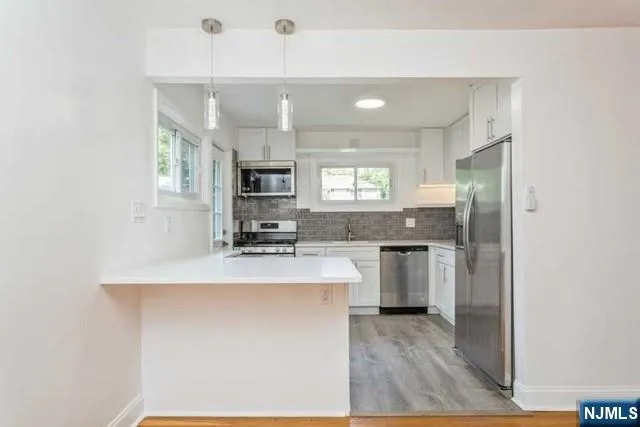 62 Buff Road Tenafly, NJ 07670