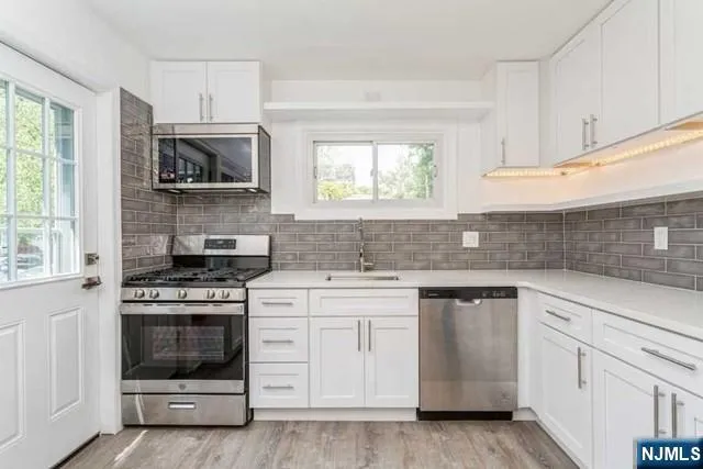 62 Buff Road Tenafly, NJ 07670