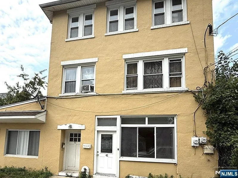 41 Tyson Place 1 Bergenfield, NJ 07621