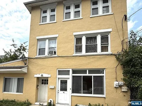 41 Tyson Place 1
