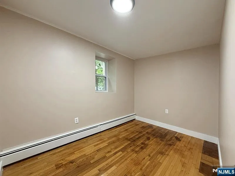 41 Tyson Place 1 Bergenfield, NJ 07621