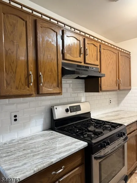 846 Riverside Ave #106 Unit 106 Lyndhurst, NJ 07071