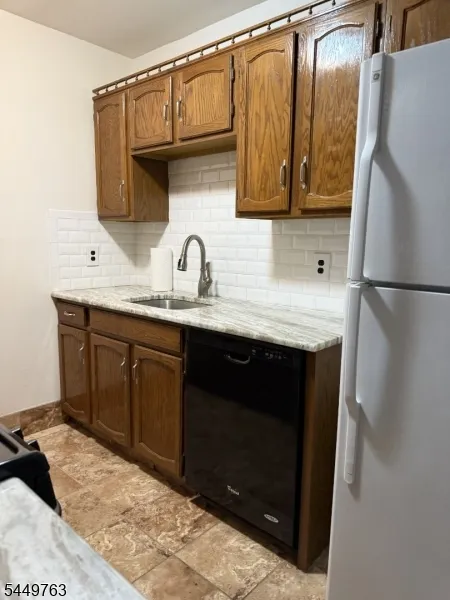 846 Riverside Ave #106 Unit 106 Lyndhurst, NJ 07071