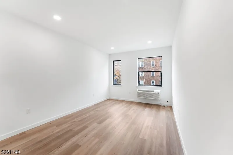 25 Freeway Dr #508 Unit 508 East Orange City, NJ 07018
