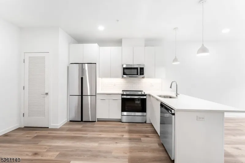25 Freeway Dr #508 Unit 508 East Orange City, NJ 07018
