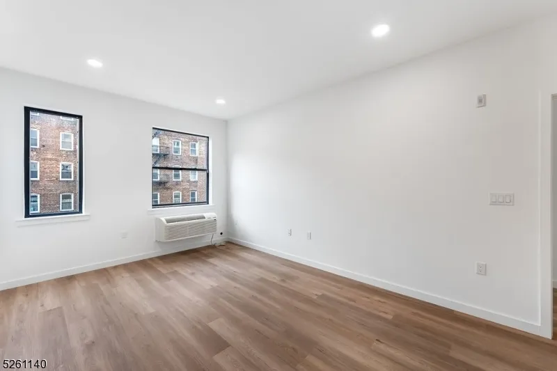 25 Freeway Dr #508 Unit 508 East Orange City, NJ 07018