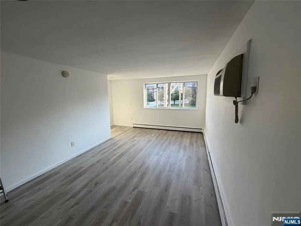 348 Union Avenue 1 Rutherford, NJ 07070