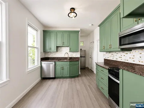 22 Harrison Avenue 2