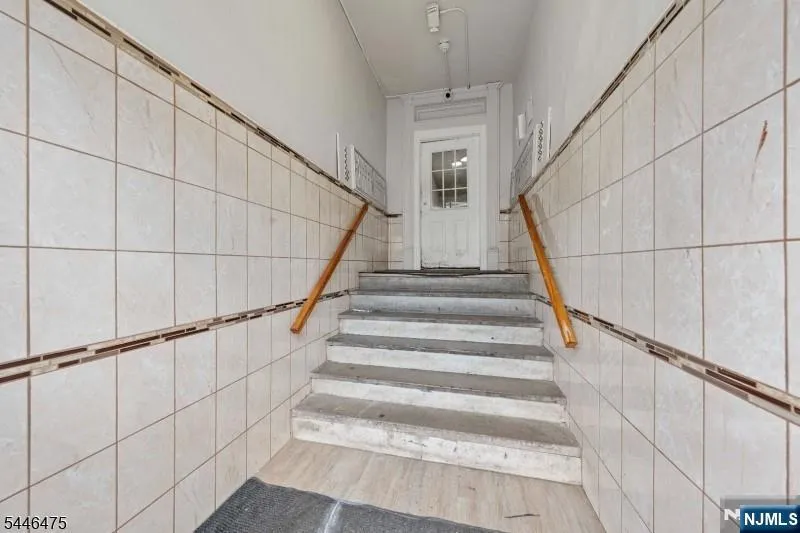 53 Henry Street A6 Passaic, NJ 07055