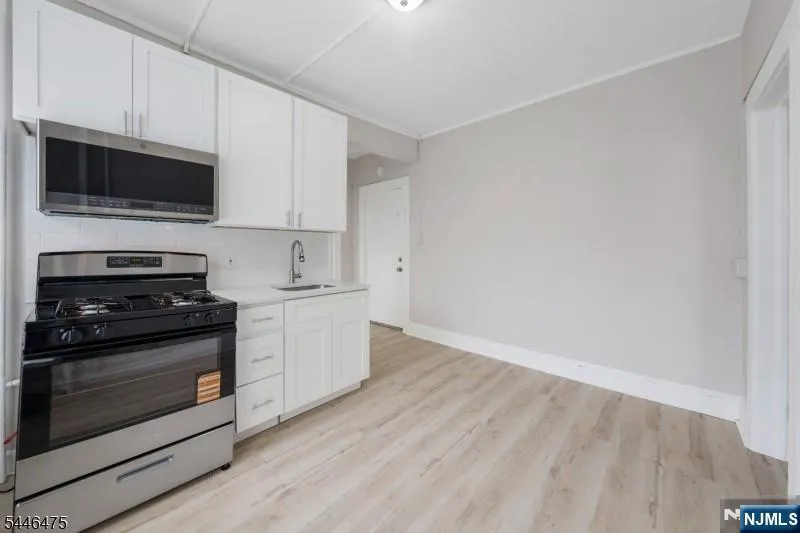 53 Henry Street A6 Passaic, NJ 07055