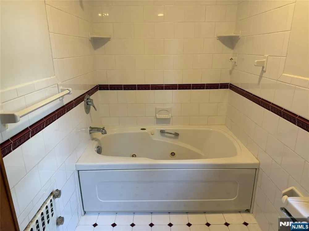 37 Columbus Avenue Harrington Park, NJ 07640