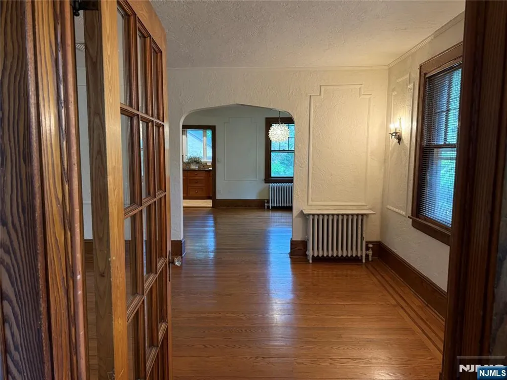 37 Columbus Avenue Harrington Park, NJ 07640