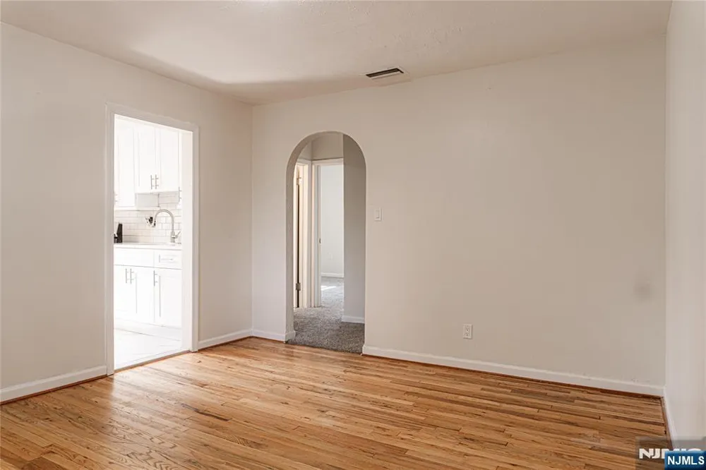 206 1st Street 2L Englewood, NJ 07631