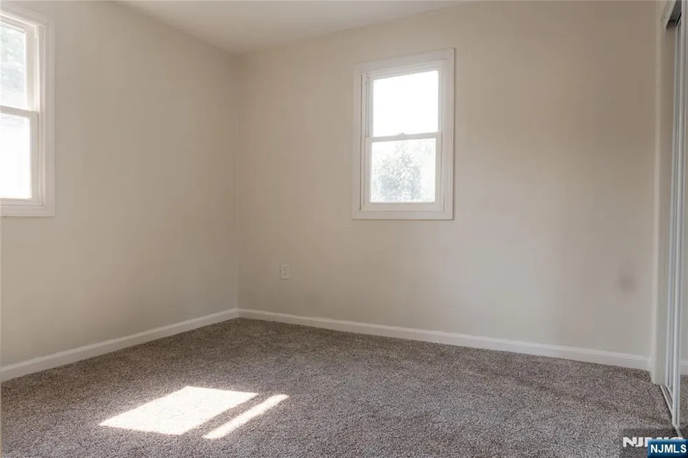 206 1st Street 2L Englewood, NJ 07631