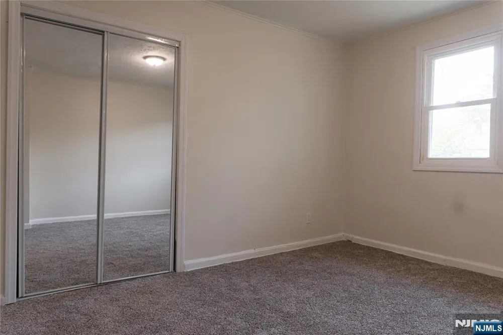 206 1st Street 2L Englewood, NJ 07631