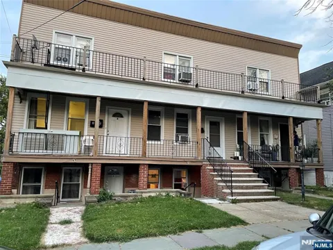 69 Feronia Way A