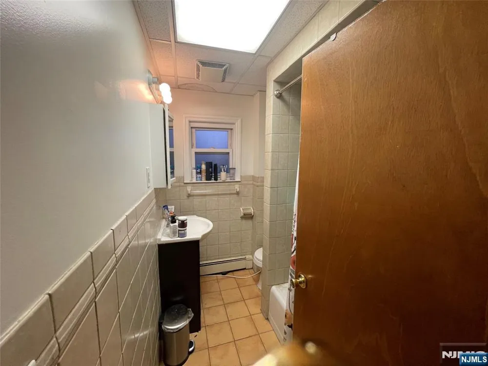 69 Feronia Way A Rutherford, NJ 07070