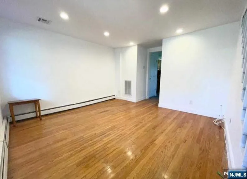 69 Feronia Way A Rutherford, NJ 07070