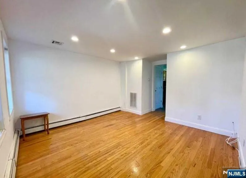 69 Feronia Way A Rutherford, NJ 07070