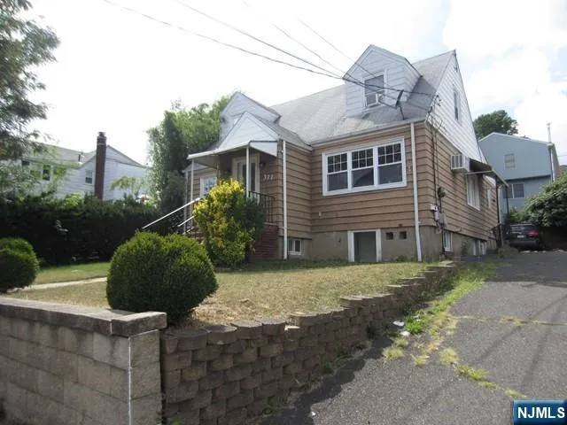 377 Westminster Place 2nd Floor Lodi, NJ 07644