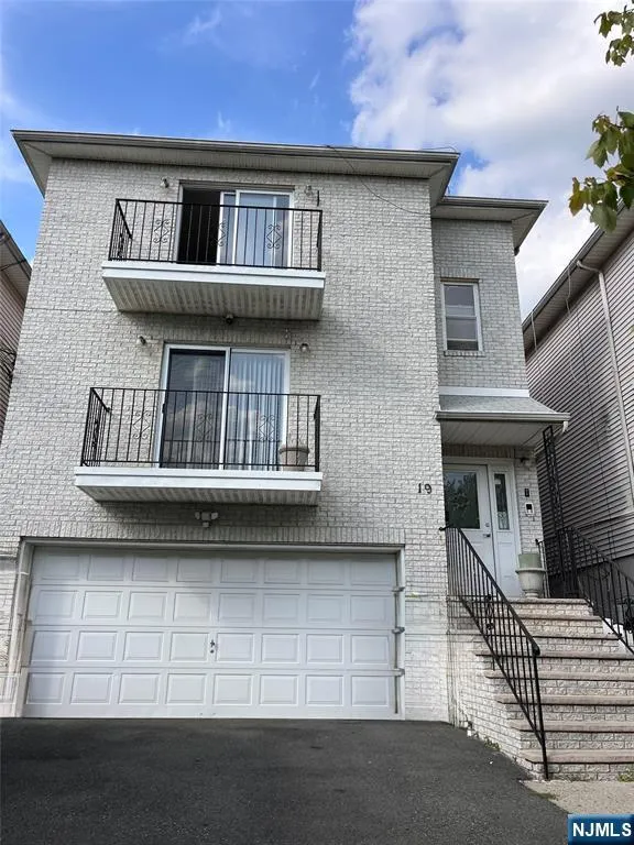 19 Halleck Street Newark, NJ 07104