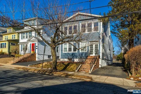 17 Boyden Parkway 1