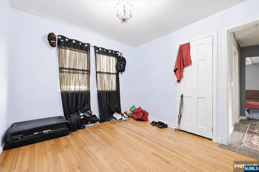 409 Tryon Avenue Englewood, NJ 07631