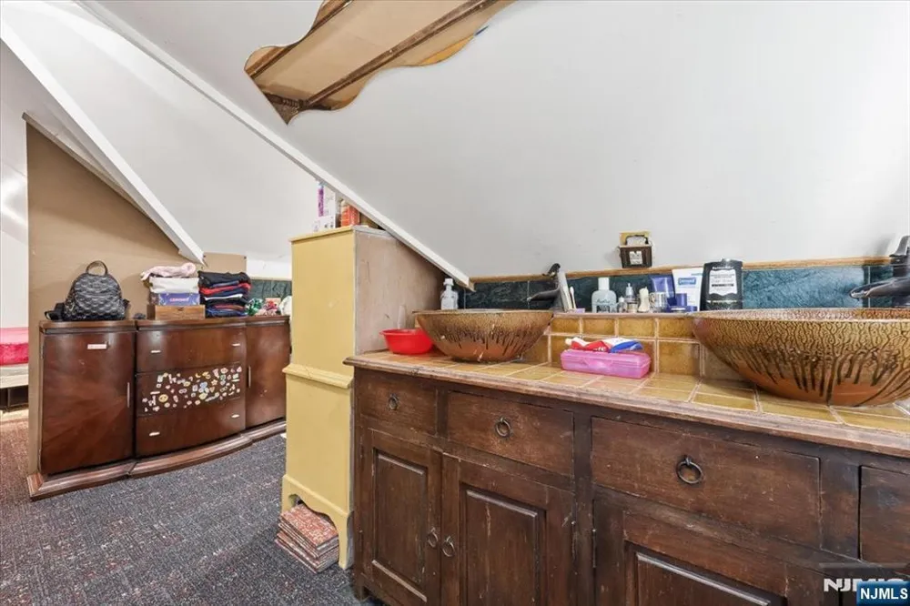 409 Tryon Avenue Englewood, NJ 07631