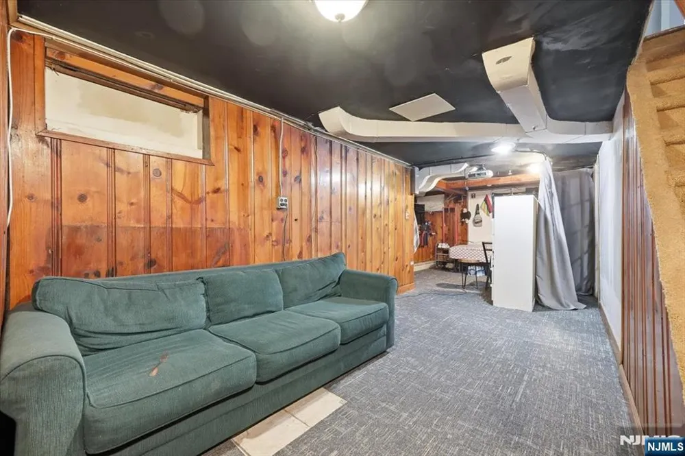 409 Tryon Avenue Englewood, NJ 07631