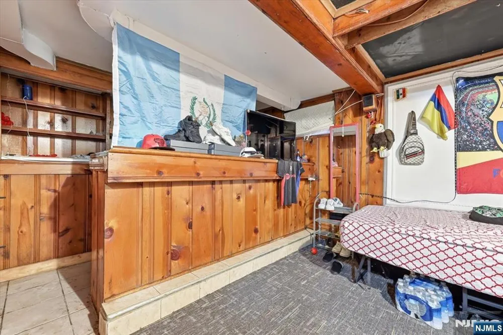 409 Tryon Avenue Englewood, NJ 07631