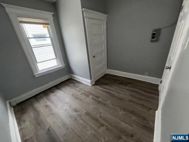 17 Cedar Street 3rd Floor Newark, NJ 07106
