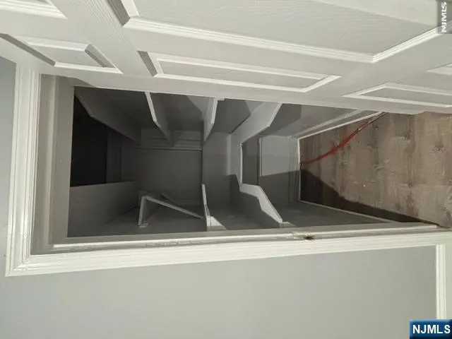 17 Cedar Street 3rd Floor Newark, NJ 07106