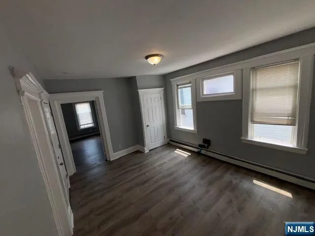 17 Cedar Street 3rd Floor Newark, NJ 07106