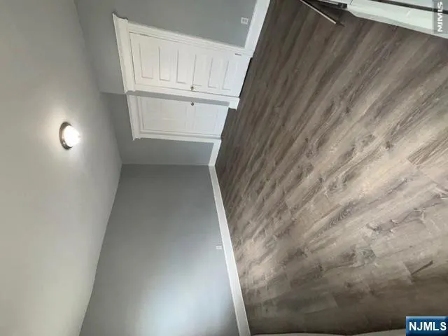 17 Cedar Street 3rd Floor Newark, NJ 07106