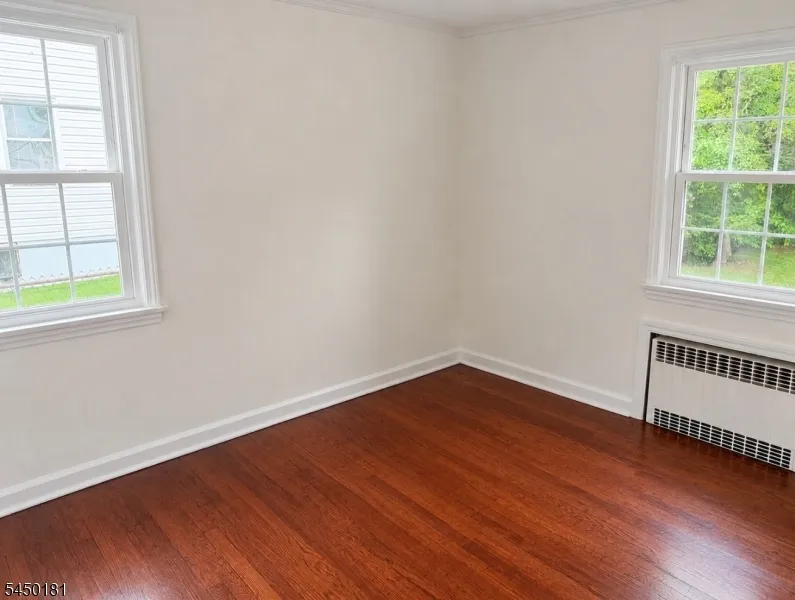 18 Carrol St Fairfield, NJ 07004
