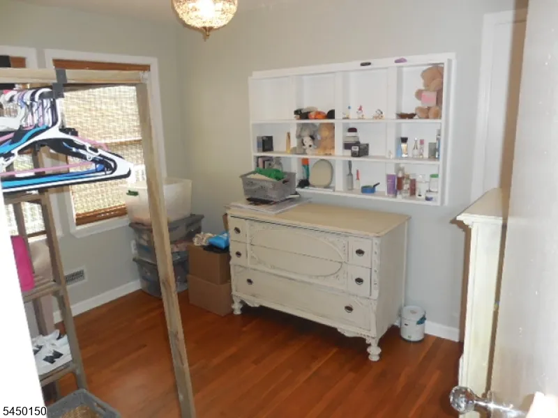 65 Fernwood Crescent Riverdale, NJ 07457